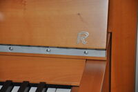 Sauter Klavier Vista 122 Schweizer Birnbaum