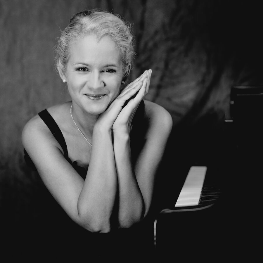 Aleksandra Mikulska