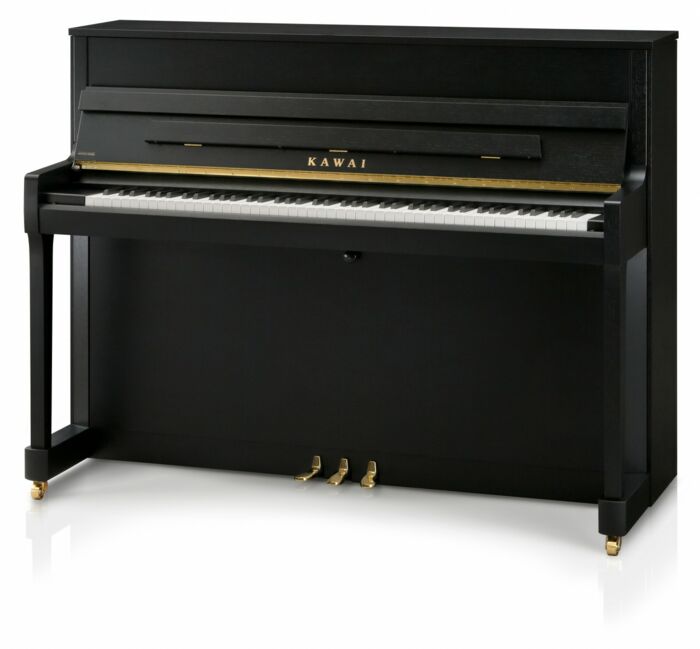 Kawai-Klavier E-200, schwarz matt, Beschläge Messing