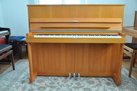 Sauter Klavier Vista 122 Schweizer Birnbaum