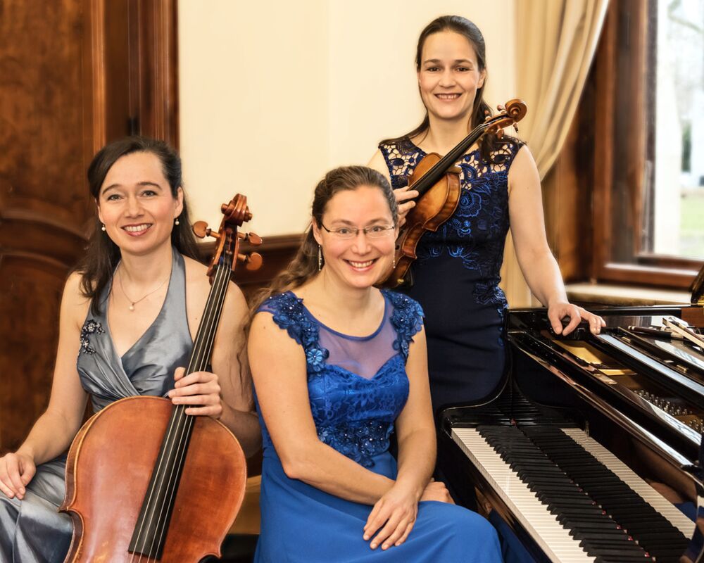 Das Elbetrio: Beate Hofmann (Cello), Kerstin Loeper (Piano), Christiane Liskowsky (Violine)